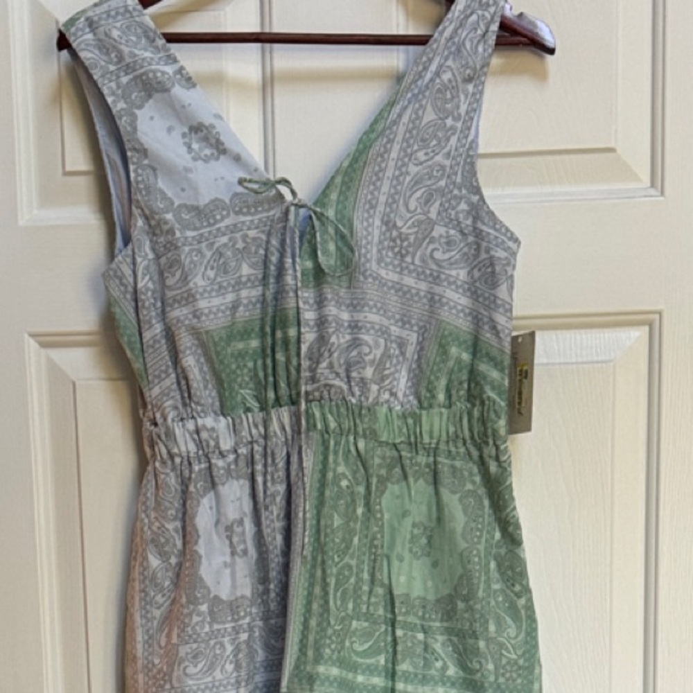 Universal Thread White and Green Sleeveless V-Neck Maxi Dress XS